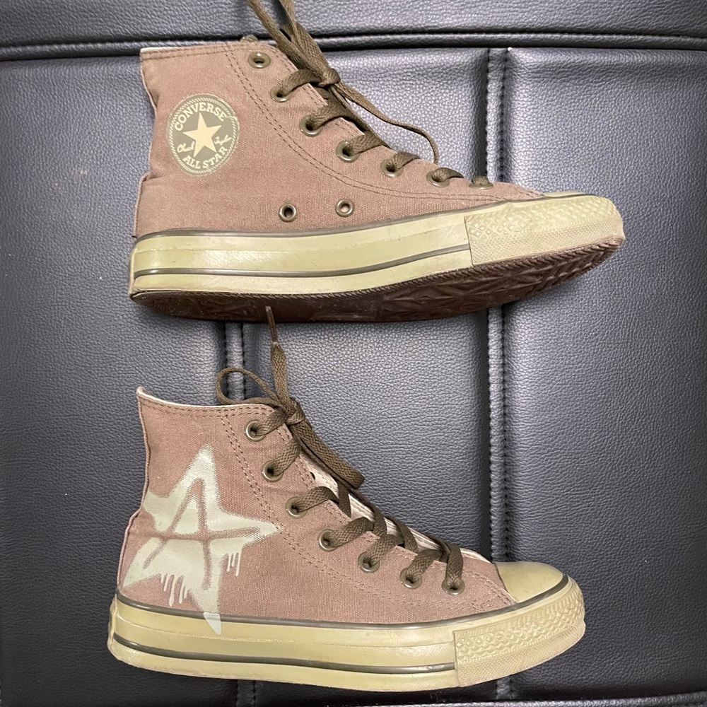 Unisex Converse Chuck Taylor All Star shoes